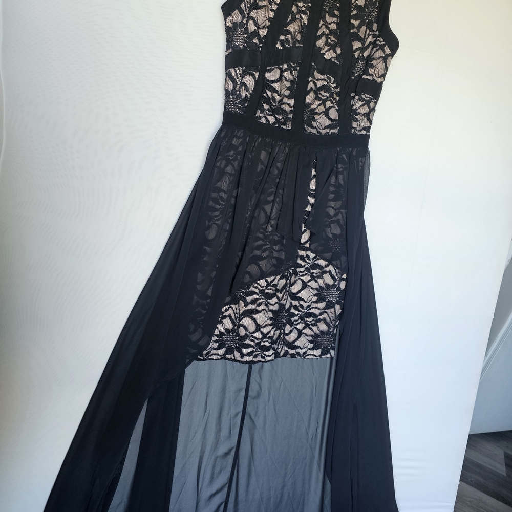 Elegant Morgan & Co. Long Formal Dress - Size 3/4 - Picture 10 of 16